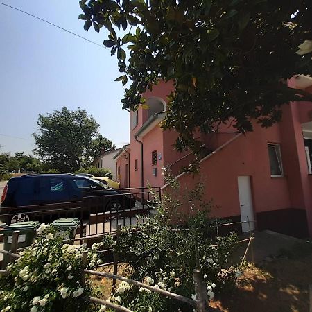 Two Bed Rooms Fortuna Near The Beach Πόρετς Εξωτερικό φωτογραφία