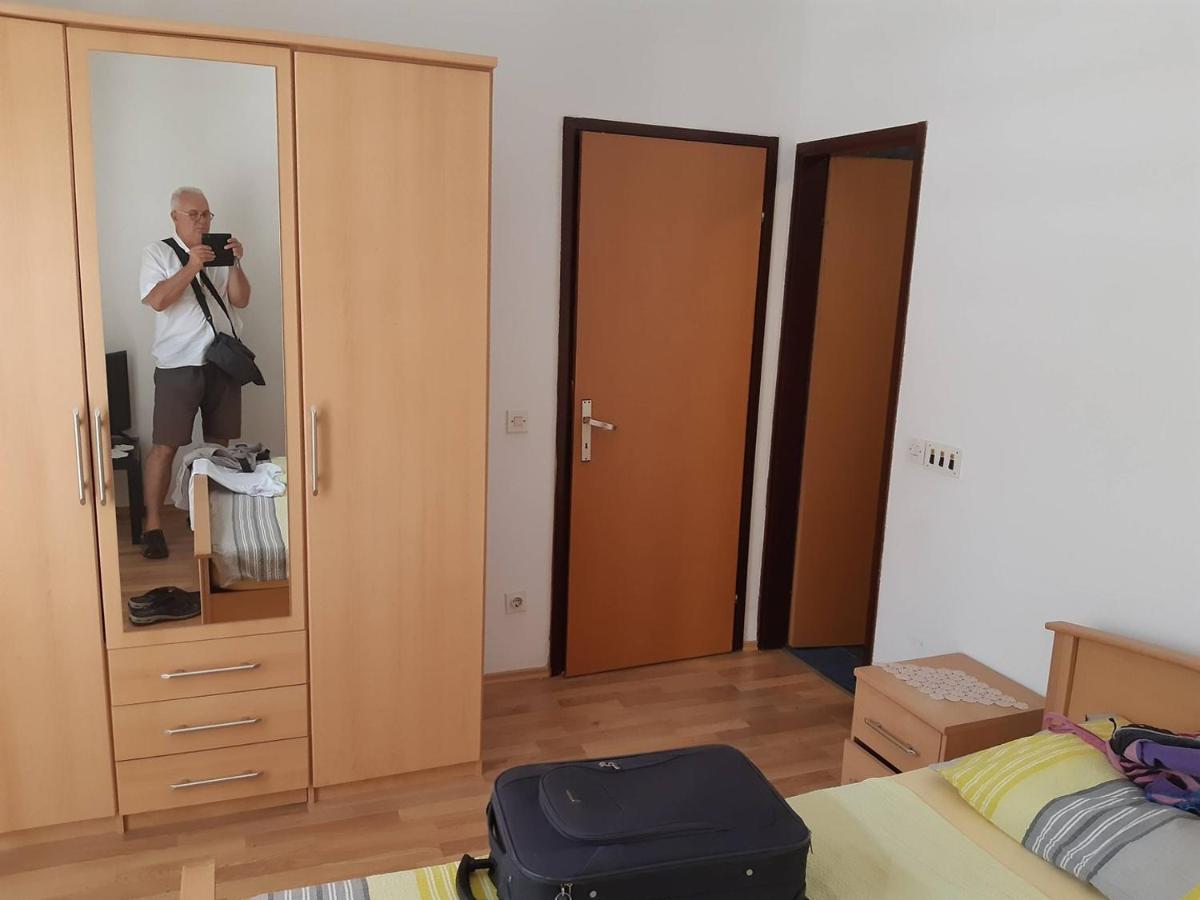 Two Bed Rooms Fortuna Near The Beach Πόρετς Εξωτερικό φωτογραφία