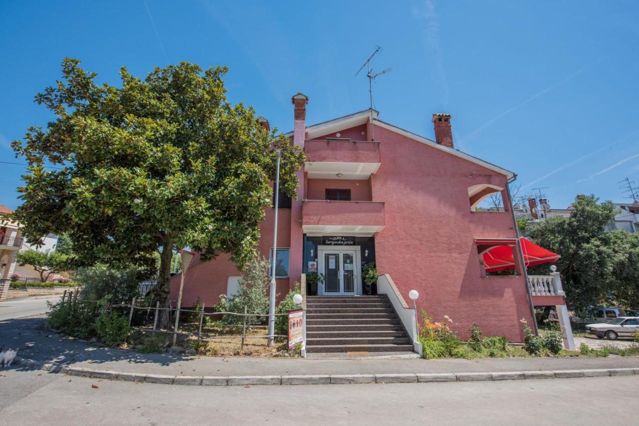 Two Bed Rooms Fortuna Near The Beach Πόρετς Εξωτερικό φωτογραφία