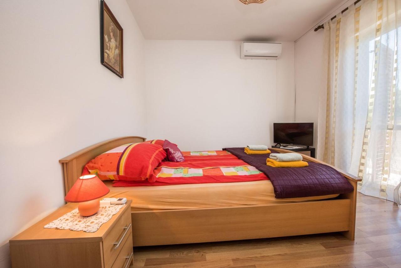 Two Bed Rooms Fortuna Near The Beach Πόρετς Εξωτερικό φωτογραφία