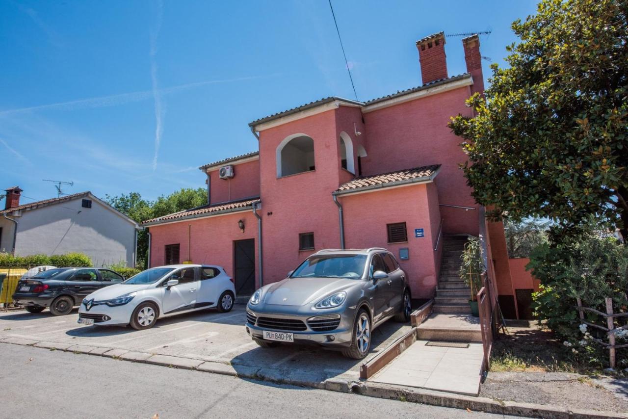 Two Bed Rooms Fortuna Near The Beach Πόρετς Εξωτερικό φωτογραφία