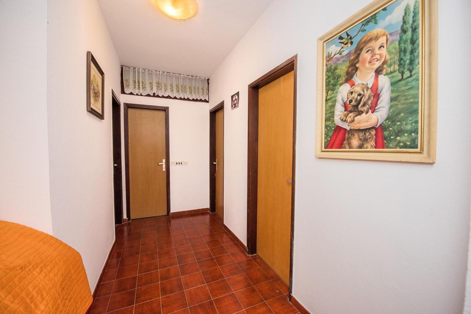 Two Bed Rooms Fortuna Near The Beach Πόρετς Εξωτερικό φωτογραφία